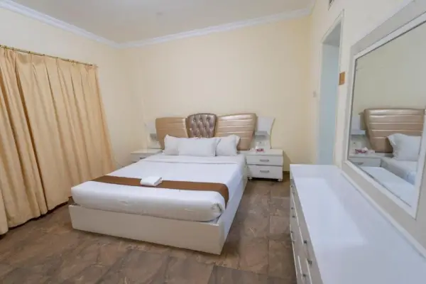 Majestic Hotel 6