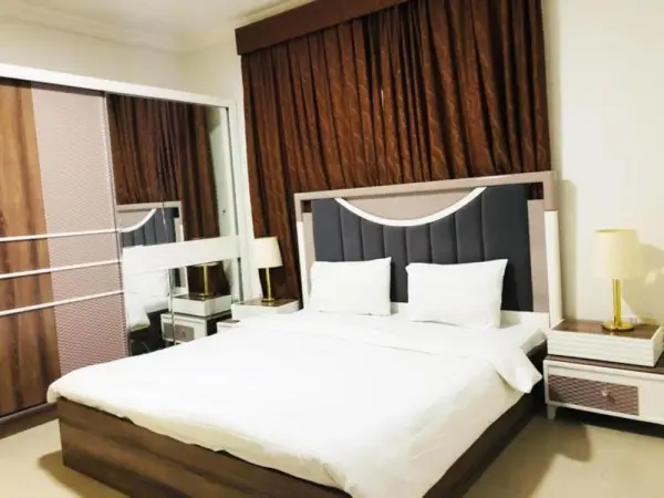 Majestic Hotel 9